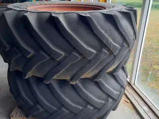 Traktor JD / Trelleborg Twin 710/65 R38 Kpl. Hjul. Ø230 nav.
