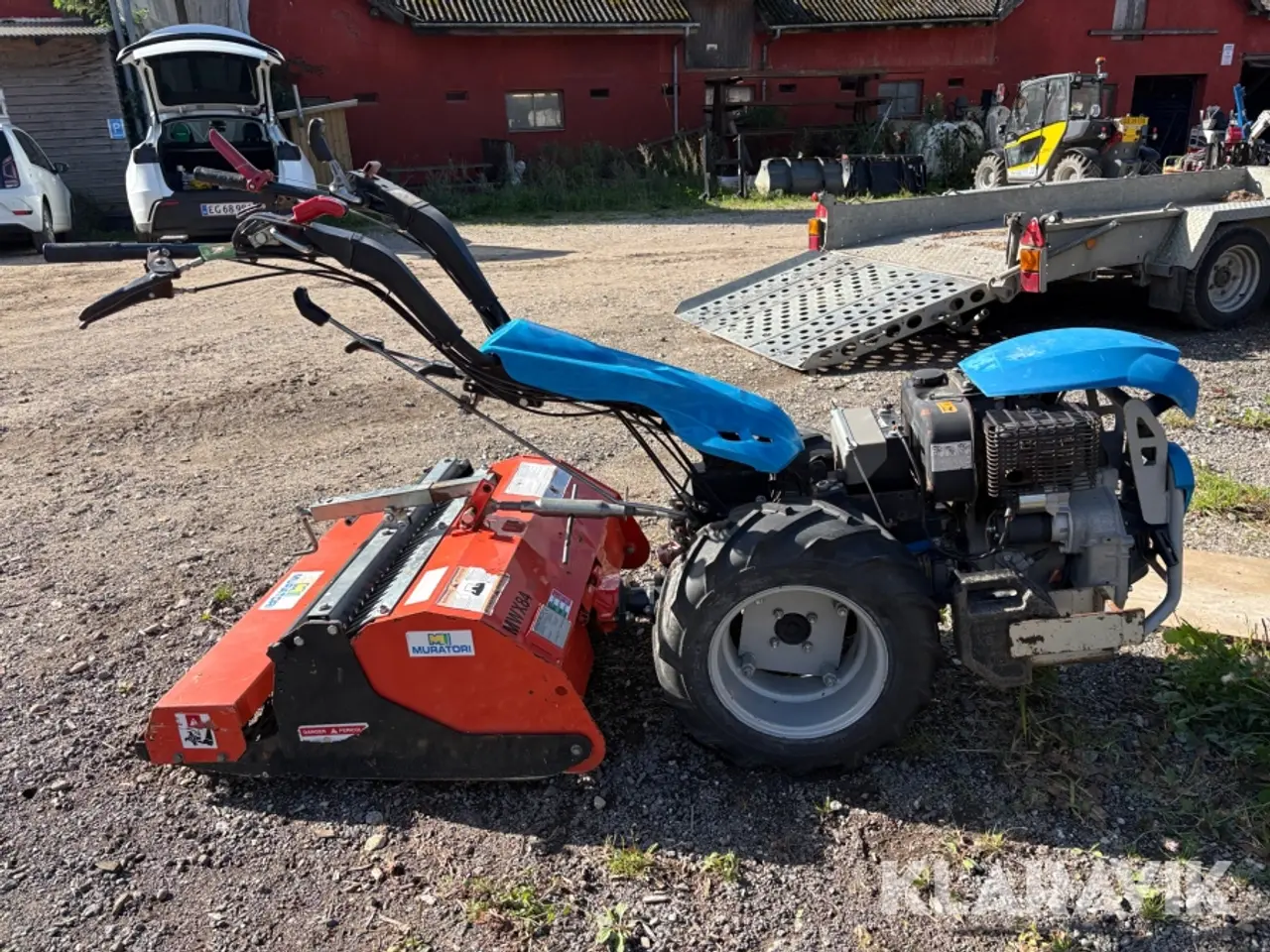 Billede 4 - Redskabsbærer BCS MC 750 PS - med 3 styk redskaber