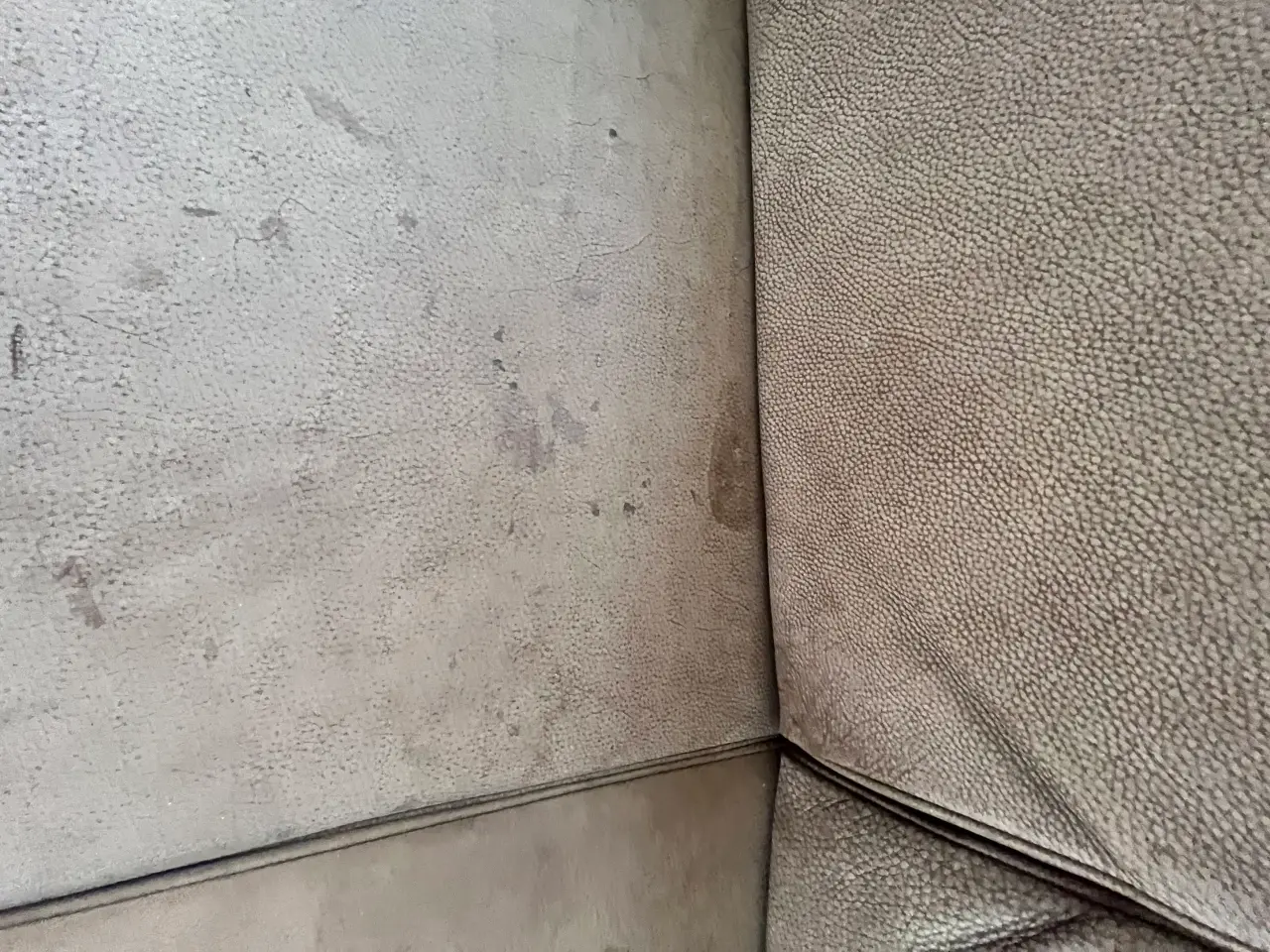 Billede 14 - 2 1/2 Pers nubuck sofa fra Hurup møbler