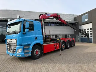 DAF CF520, Hejs-kran