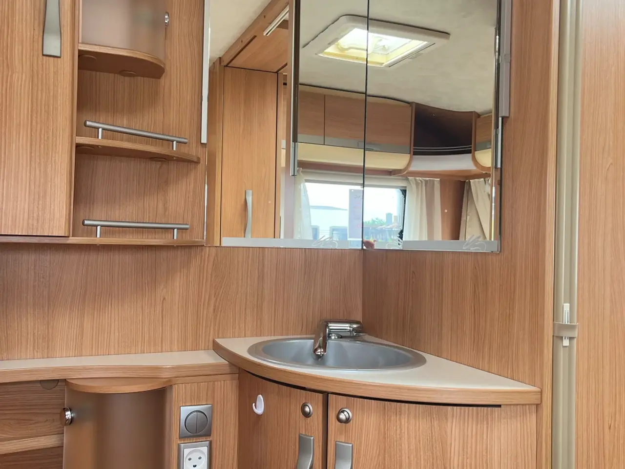 Billede 10 - 2009 Adria Adora 462 pu