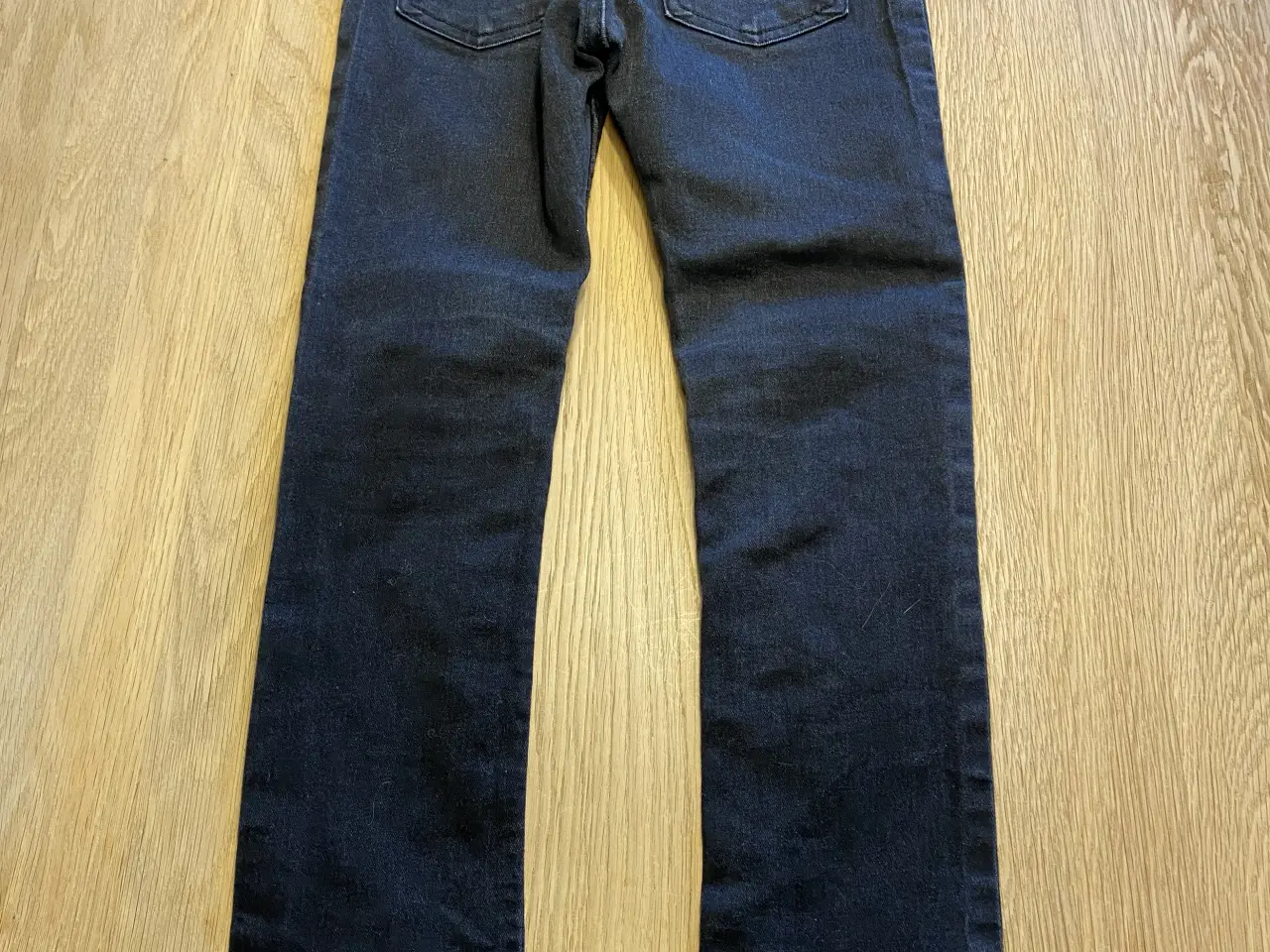 Billede 2 - Adidas bukser str. 128 mm