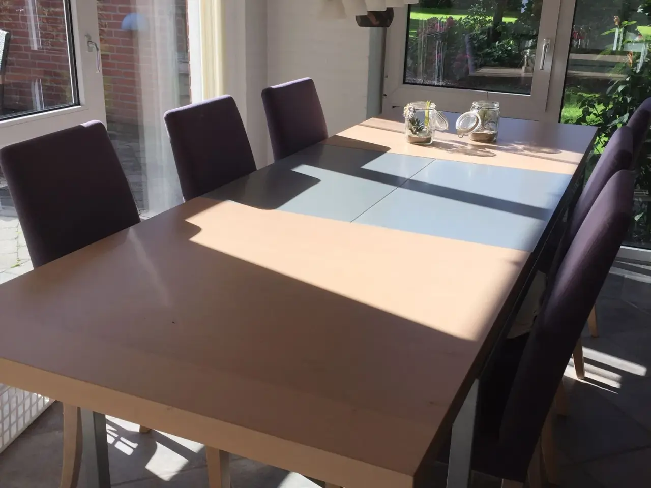Billede 1 - Spisebord med 5 stole