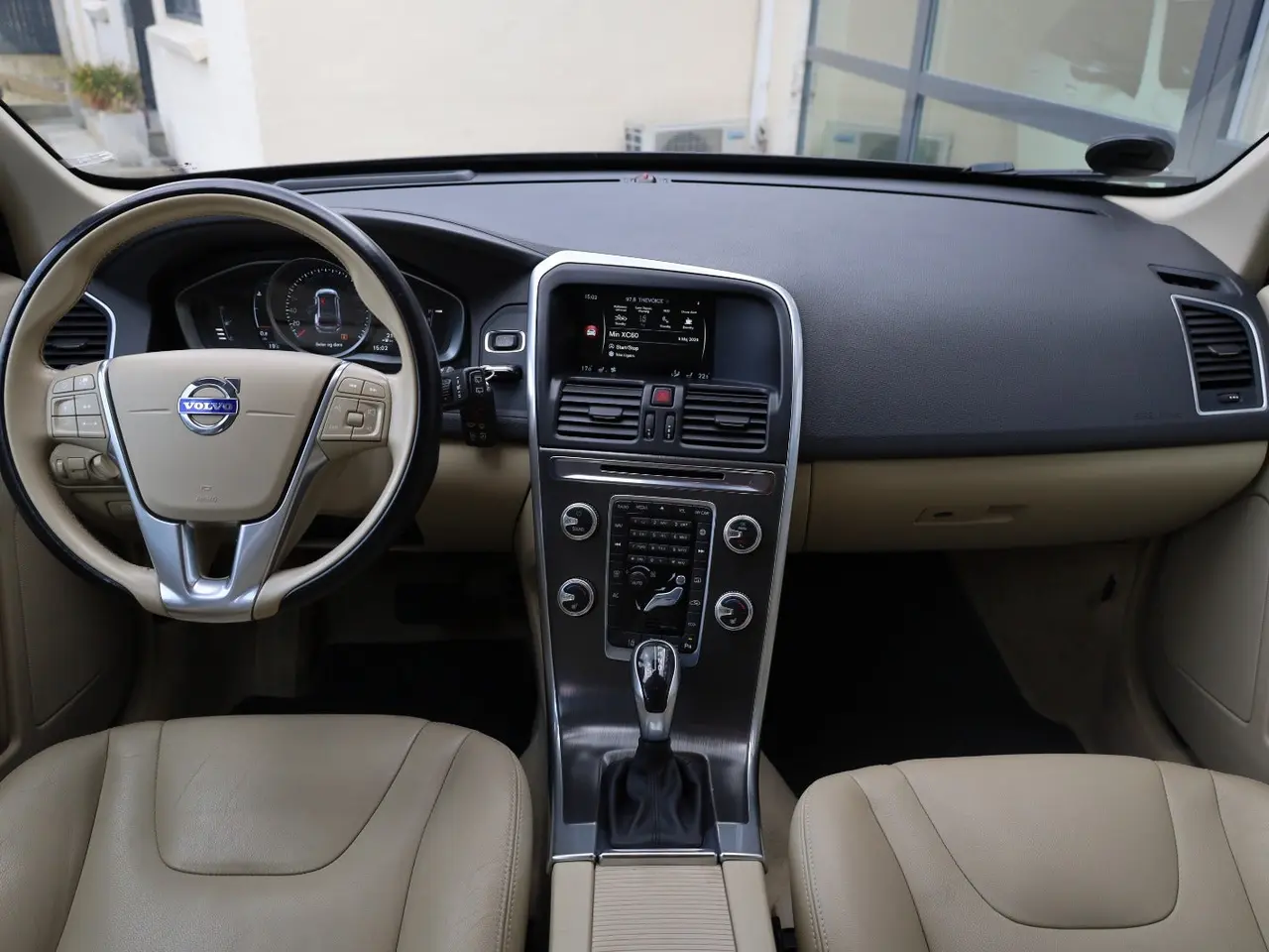 Billede 5 - Volvo XC60 2,0 D4 190 Momentum aut.
