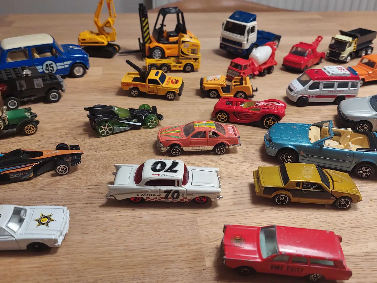 Billede 6 - Små biler. Byd !