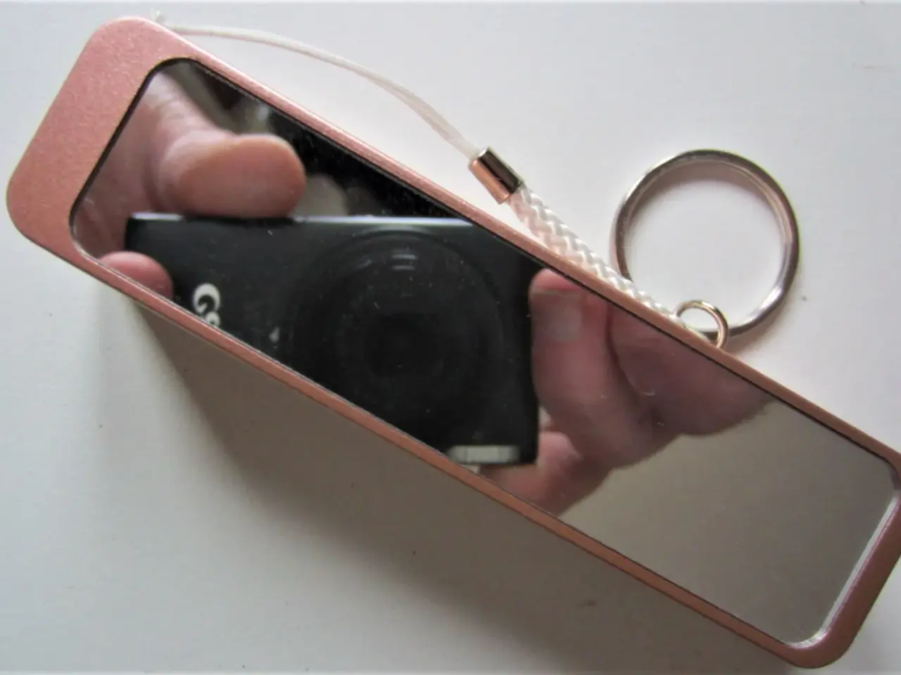 Billede 3 - LBVYR ( Yves Rocher ) Pink powerbank med spejl