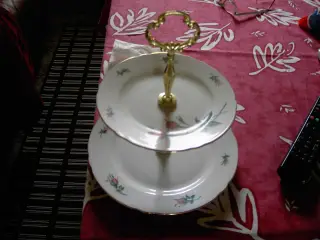 Etagere