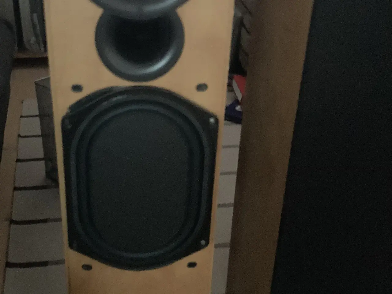 Billede 2 - KEF Q 65.2 gulvhøjttaler-bud modtages