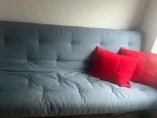 Lyseblå sovesofa fra innovation