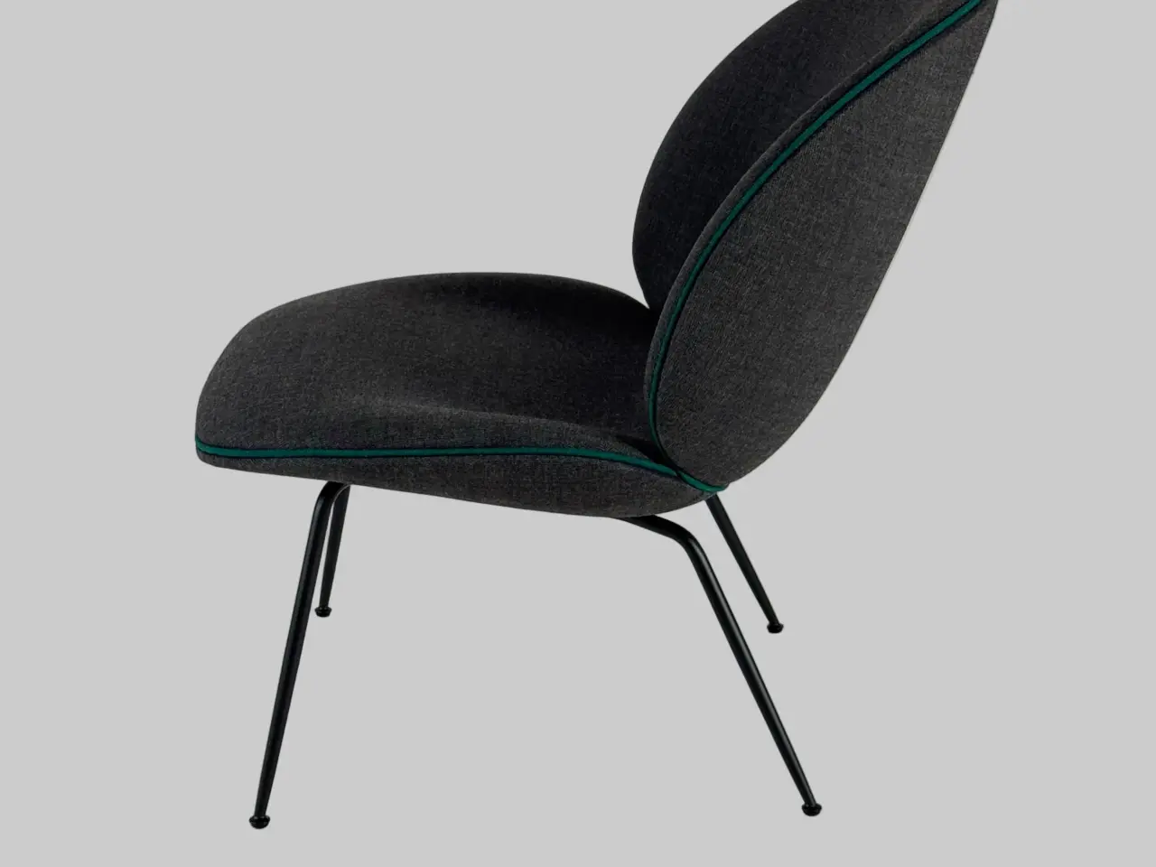 Billede 4 - GUBI Beetle Loungestol – Mørkegrå/Sort Stel