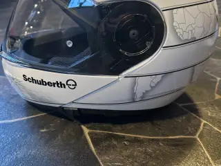 Styrthjelm mærket Schuberth. C3 