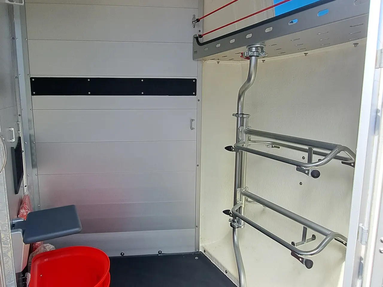 Billede 6 - Topudstyret Hestetrailer - Demomodel - spar 22.000