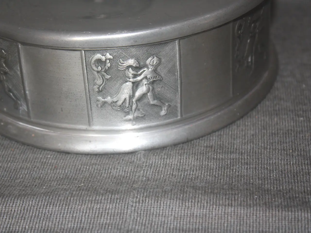 Billede 2 - Vintage smykkeskrin af tin