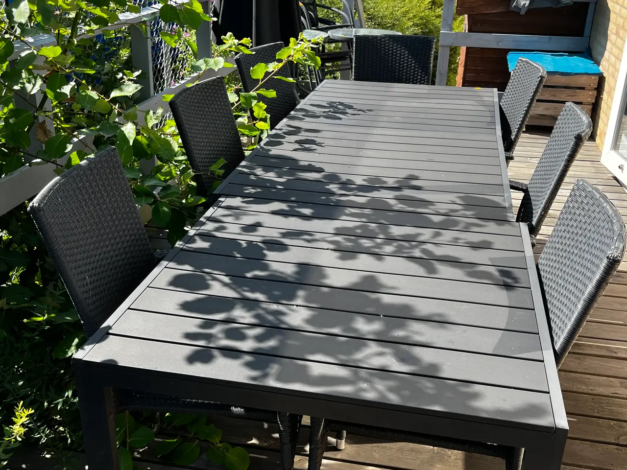 Billede 3 - 3 stk. Haveborde inkl. 7 stole 90X90X74 CM.
