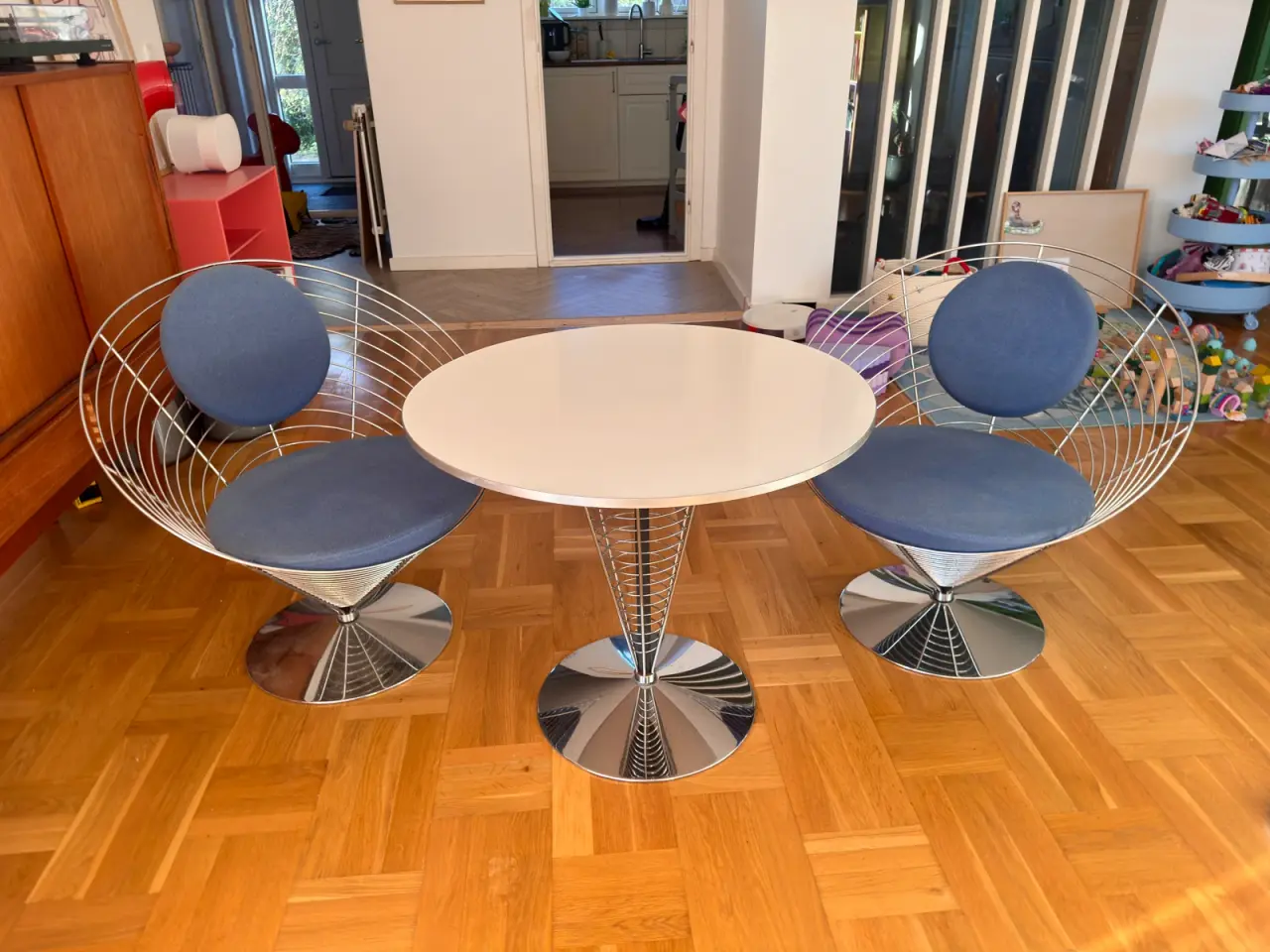 Billede 2 - Wire Cone Verner Panton sæt - bord og 2 stole