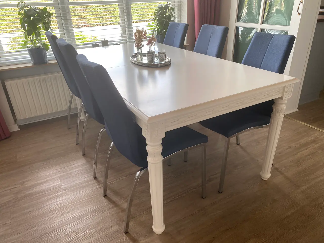 Billede 1 - Hvidlakeret spisebord