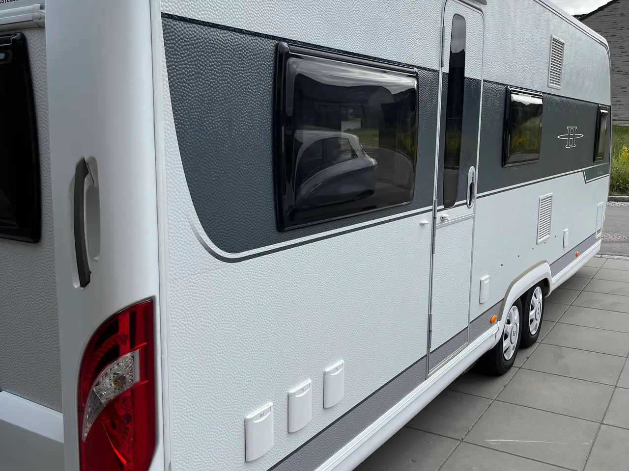 Billede 2 - Hobby 650 KMFe De Luxe 2016 – Alde – Truma AC