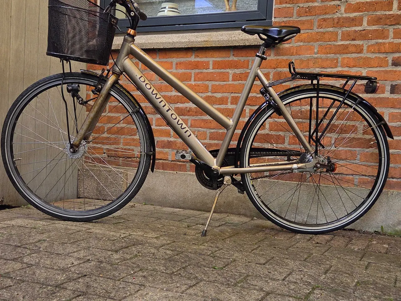 Billede 1 - DOWNTOWN 28"  58 cm høj 7 gear  