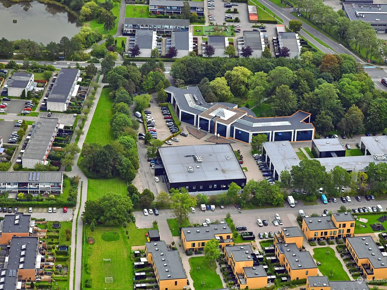 Billede 14 - Albertslunds flotteste kontor midt i en oase