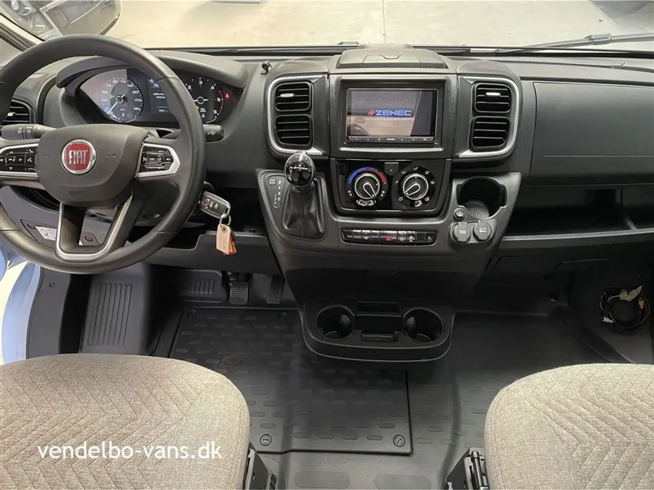 Billede 9 - 2024 - Dethleffs Globetrail CVD 600 ER Advantage   Korteste model med enkeltsenge - årets CamperVan 2024