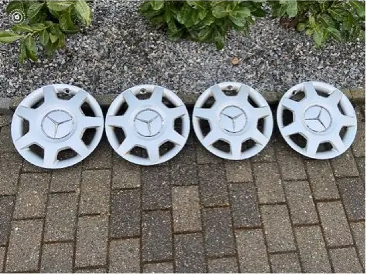 Billede 1 - Vinterdæk og fælger til en Mercedes