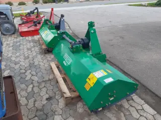 Nye redskaber til traktor