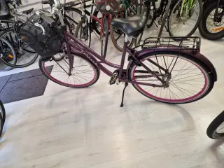 cykel med 3 gear och 12 månaders garanti