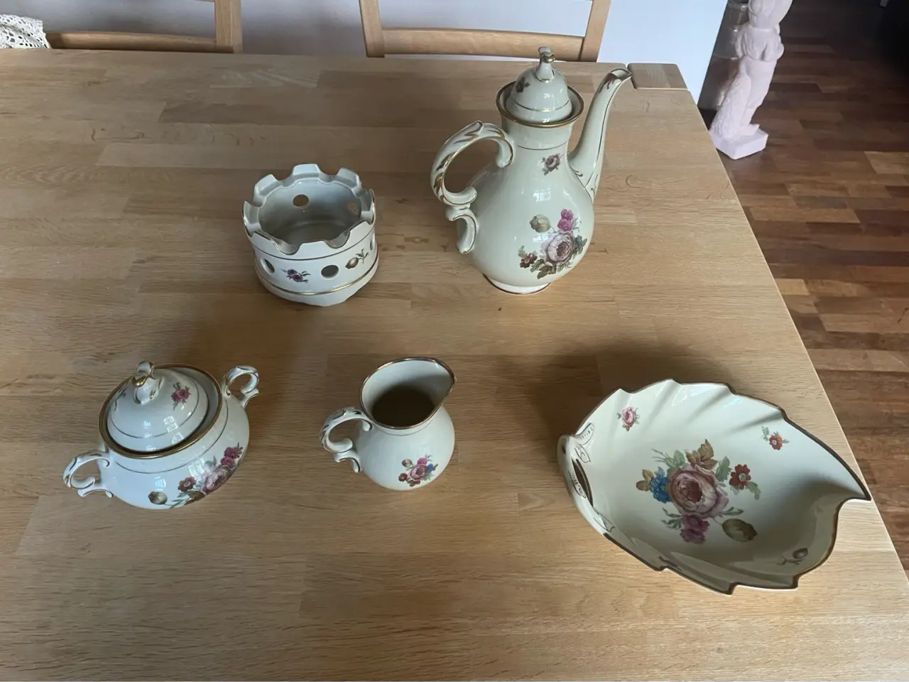 Billede 8 - Kaffestel Rosenborg KMP