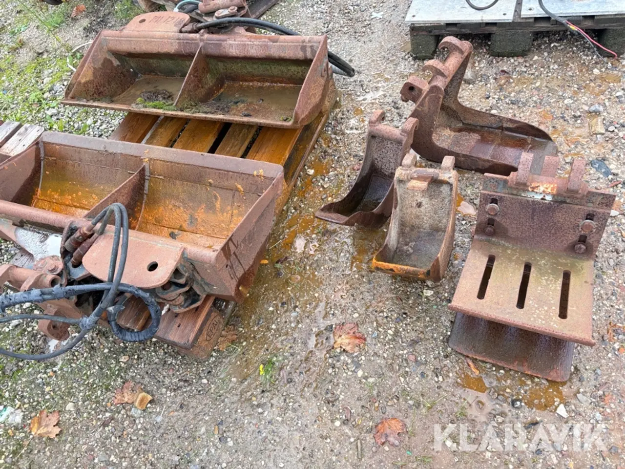 Billede 1 - Hydraulisk kipskovl 2 styk med 4 skovle