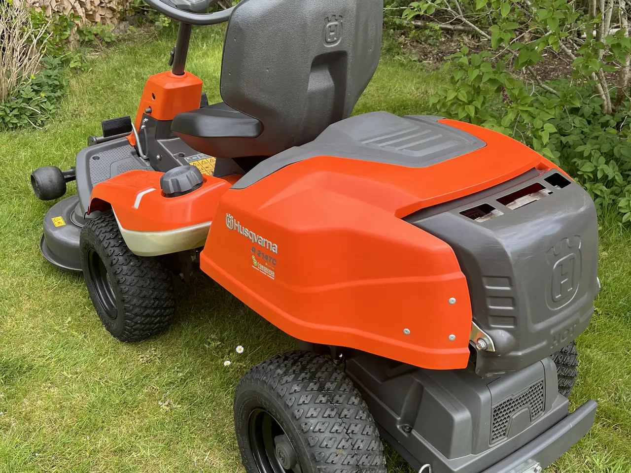 Billede 3 - Husqvarna Rider R214TC Comfort Edition