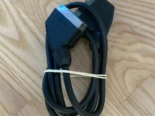 Sort SCART-kabel, 135 cm