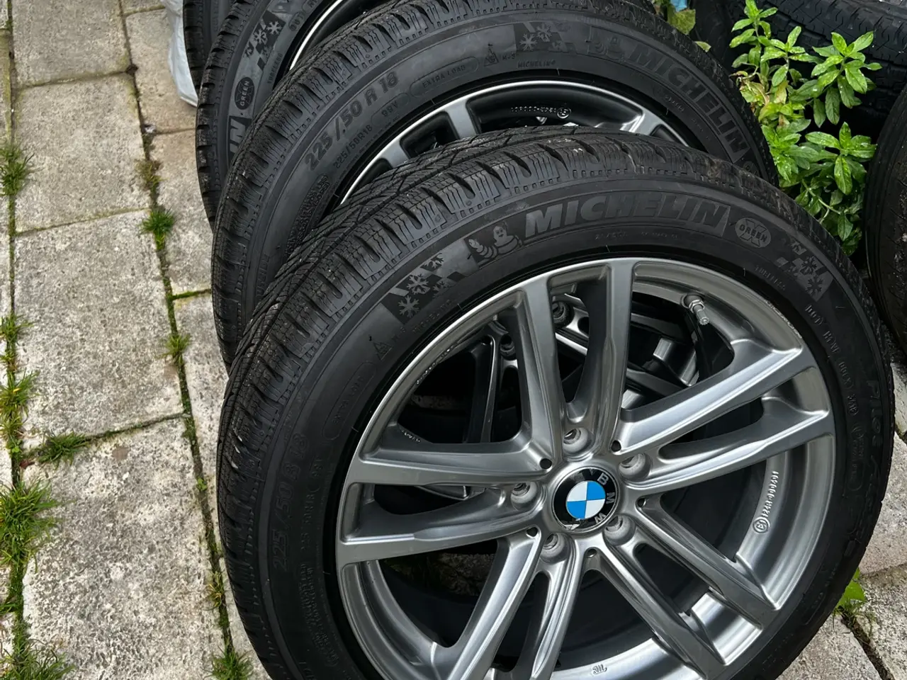 Billede 3 - Bmw fælge 5x120 står som nye med vinter dæk