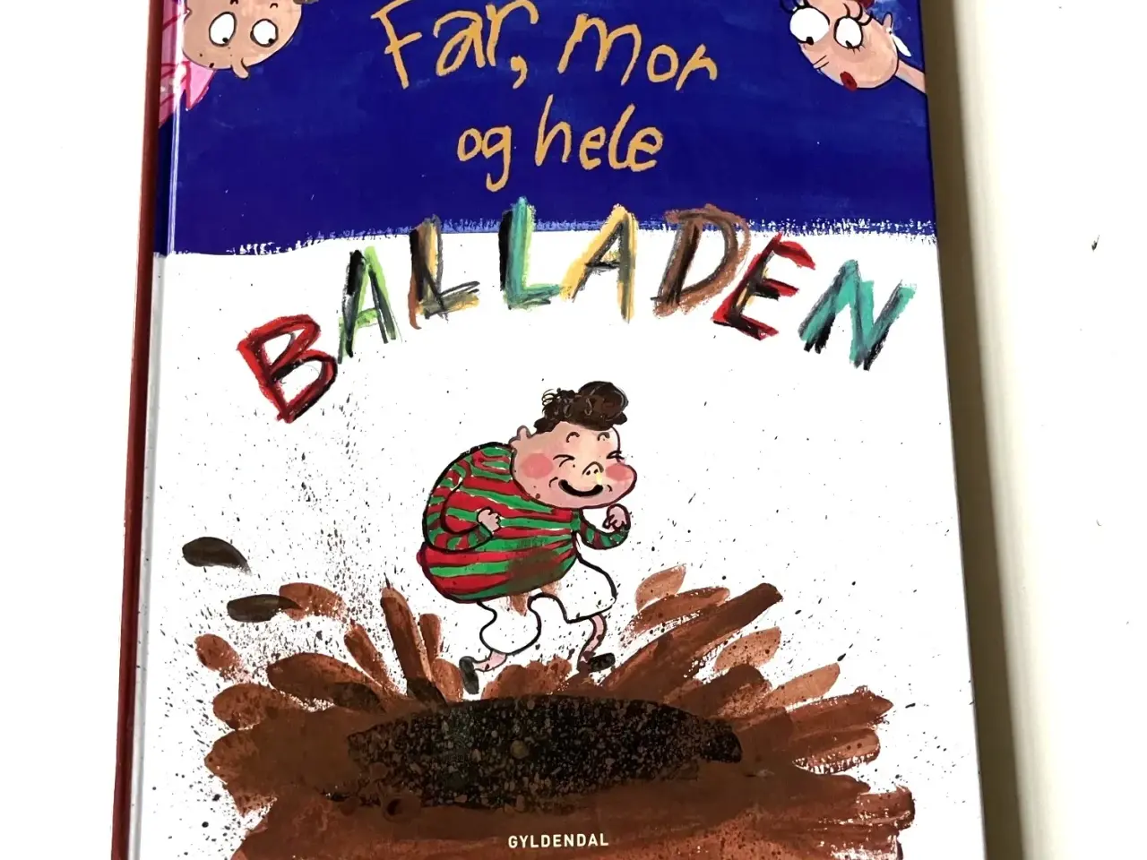 Billede 1 - Far, mor og hele balladen. Af Glenn Ringtved, Mett