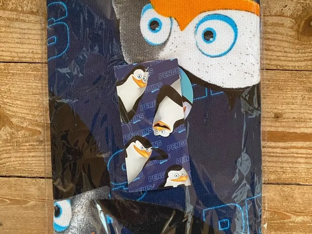 Billede 1 - Penguins badehåndklæde
