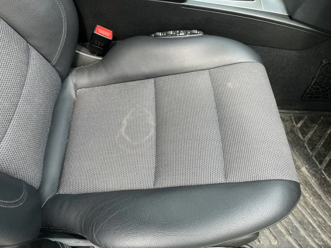 Billede 16 - Rigtig fin og velkørende Mercedes C250 4matic
