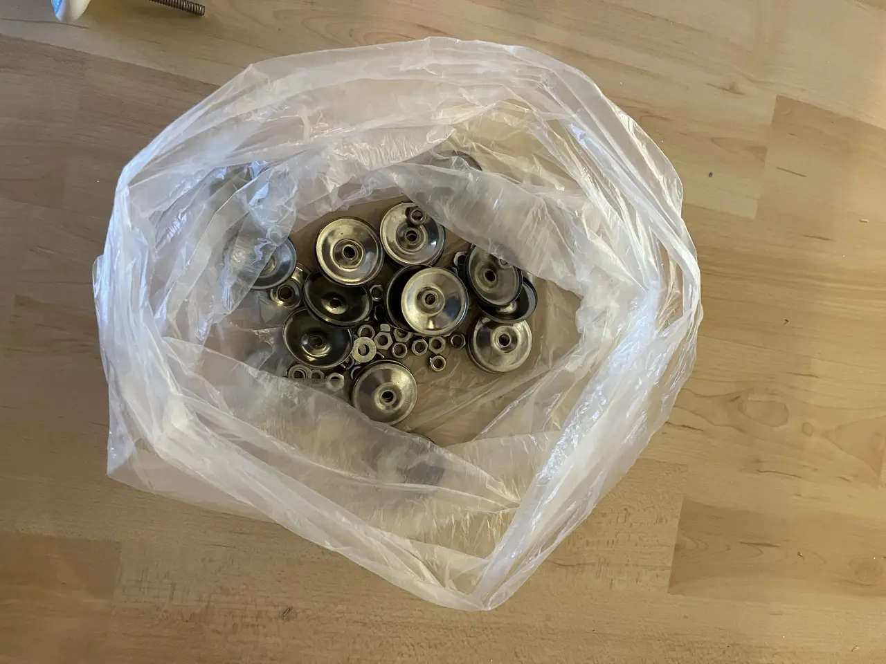 Billede 1 - Håndtag til skabe 