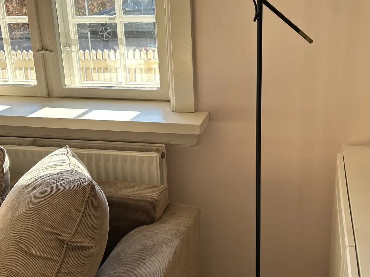 Billede 2 - Bolia “Bureau” gulvlampe