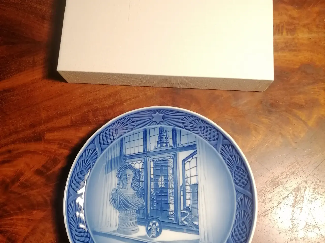 Billede 1 - Royal Copenhagen juleplatte 2025