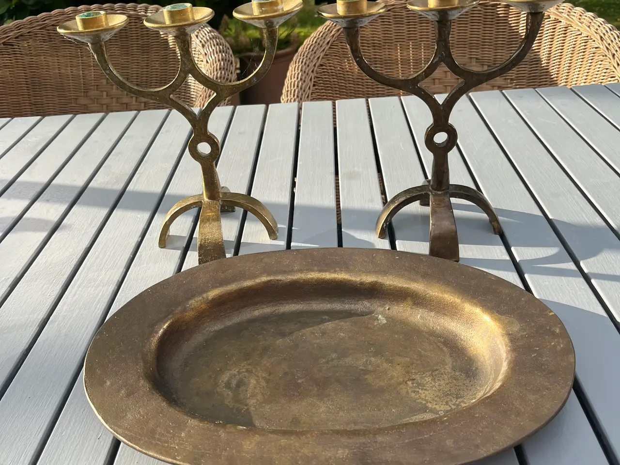 Billede 1 - 2 smukke messing stager og fad