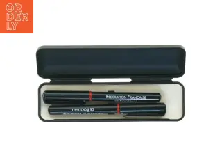 Pen-etui med kuglepenne (str. 17x5x2,5 cm)