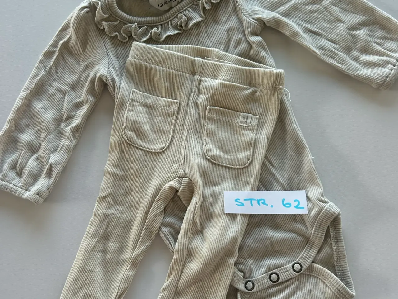 Billede 1 - Babytøj størrelse 62