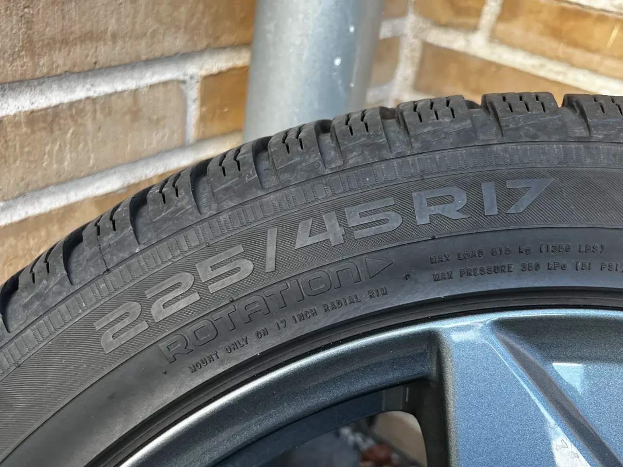 Billede 10 - ❄️ 17” RIAL GRAPHITE ALUFÆLGE + Nye Vinterdæk