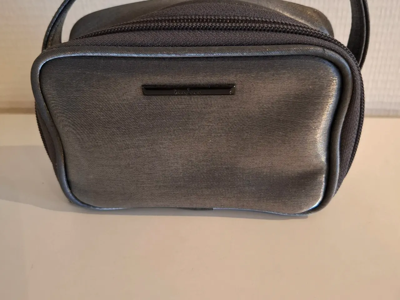 Billede 1 - Smuk Håndtaske