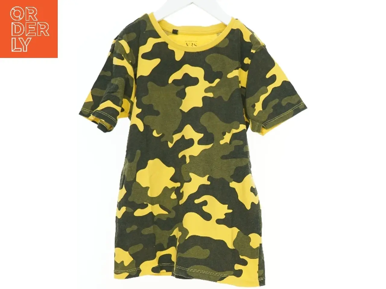 Billede 1 - Camo T-shirt fra VRS (str. 134)
