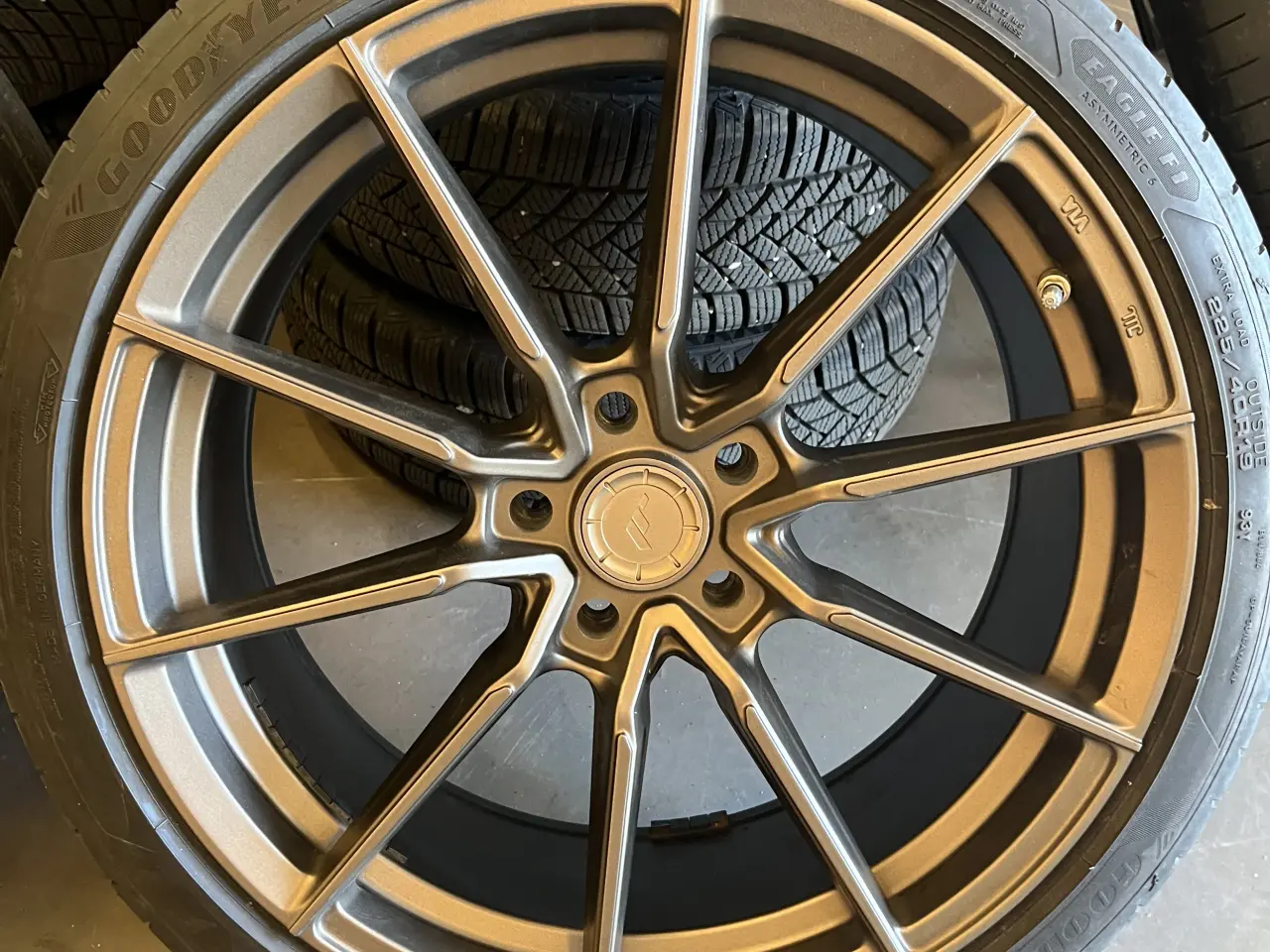 Billede 1 - Fælge med nye dæk  JAPAN RACING JR Wheels SL02