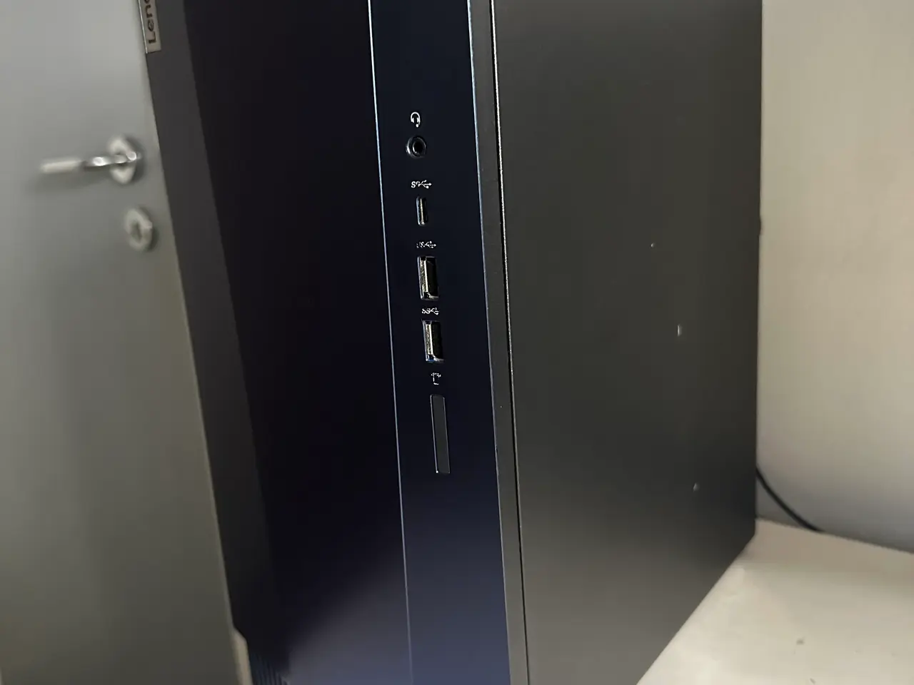 Billede 2 - Lenovo Gaming PC sæt(RTX2060 6GB, 512GB SSD)