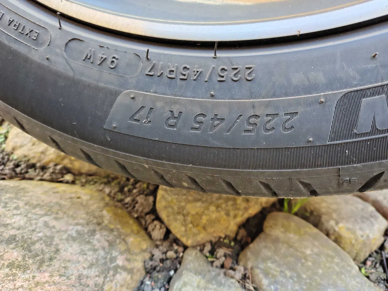 Billede 3 - Dæk og fælge Toyota auris 17"