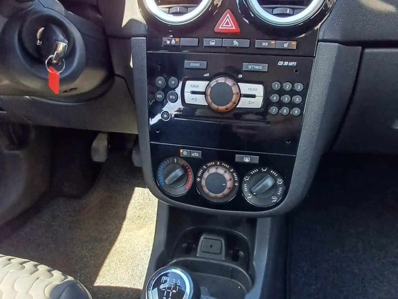 Billede 12 - Opel Corsa 1,2 16V Cosmo