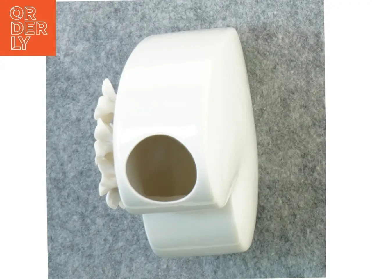 Billede 2 - Porcelæns vase, hjerte form (str. 12 x 13 x 6 cm)