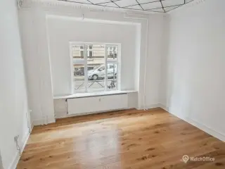 Flot nyistandsat kontor/showroom på Amager